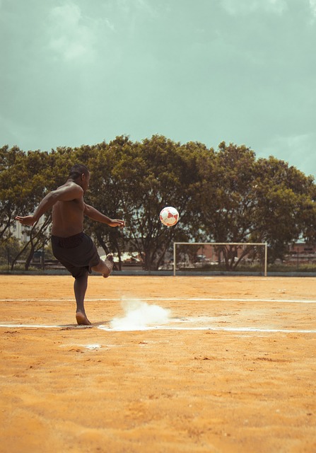 走进深圳龙华中心小学:体育不只是玩,还要讲科学.